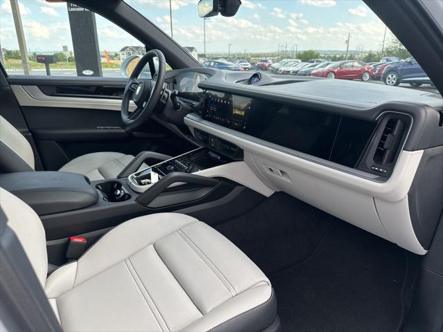 used 2025 Porsche Cayenne E-Hybrid car, priced at $126,999