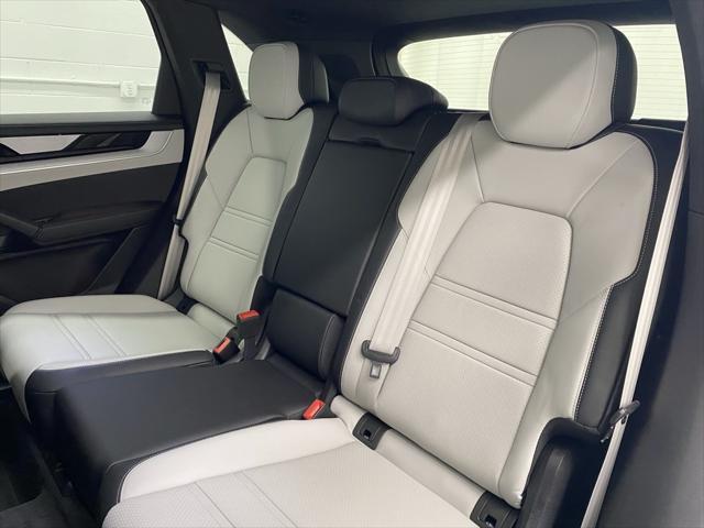used 2025 Porsche Cayenne E-Hybrid car, priced at $126,999