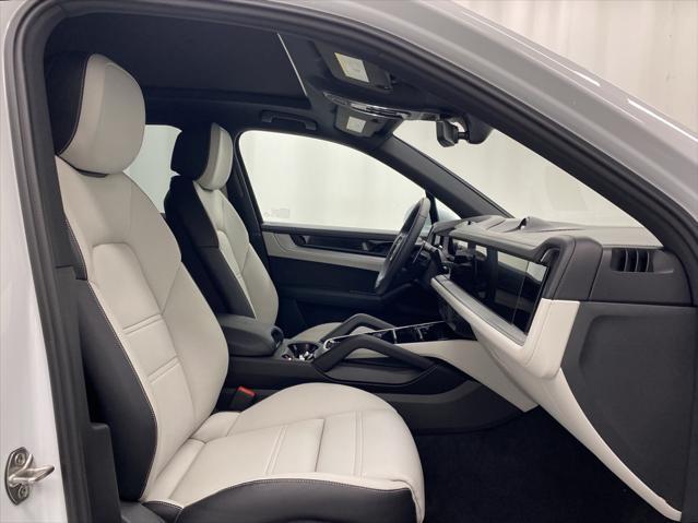 used 2025 Porsche Cayenne E-Hybrid car, priced at $126,999