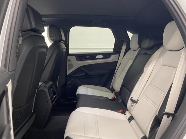 used 2025 Porsche Cayenne E-Hybrid car, priced at $126,999
