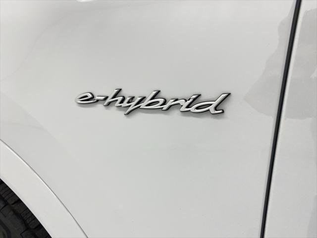 used 2025 Porsche Cayenne E-Hybrid car, priced at $126,999