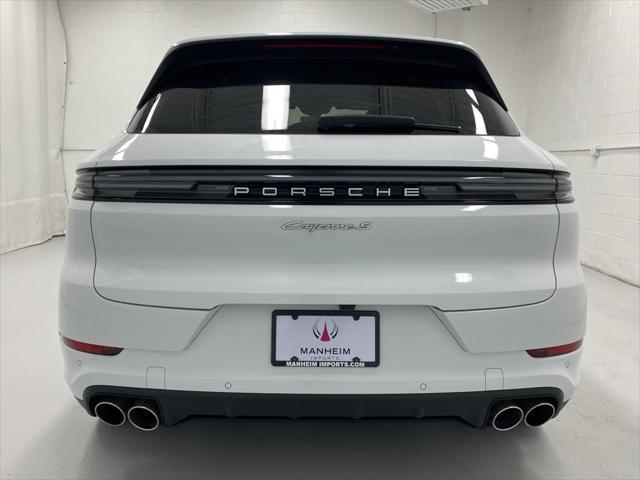 used 2025 Porsche Cayenne E-Hybrid car, priced at $126,999