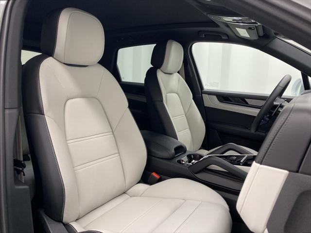 used 2025 Porsche Cayenne E-Hybrid car, priced at $126,999