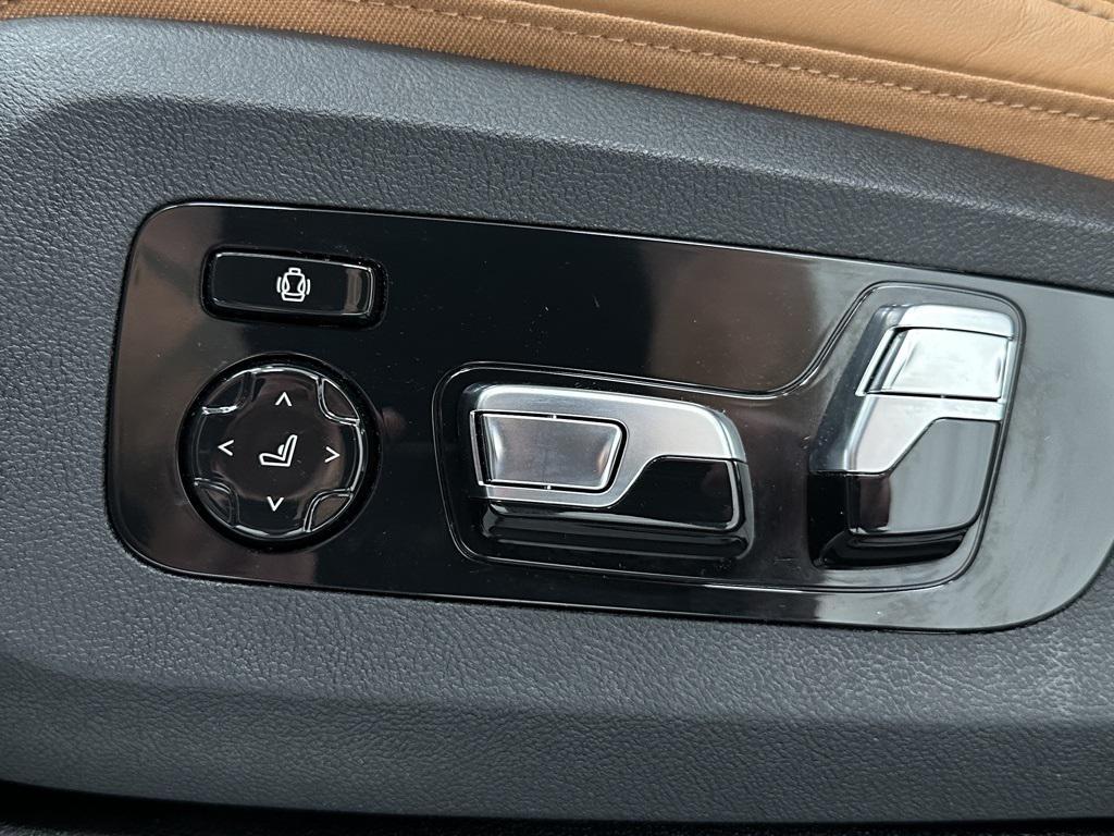 used 2025 BMW X7 car, priced at $77,874
