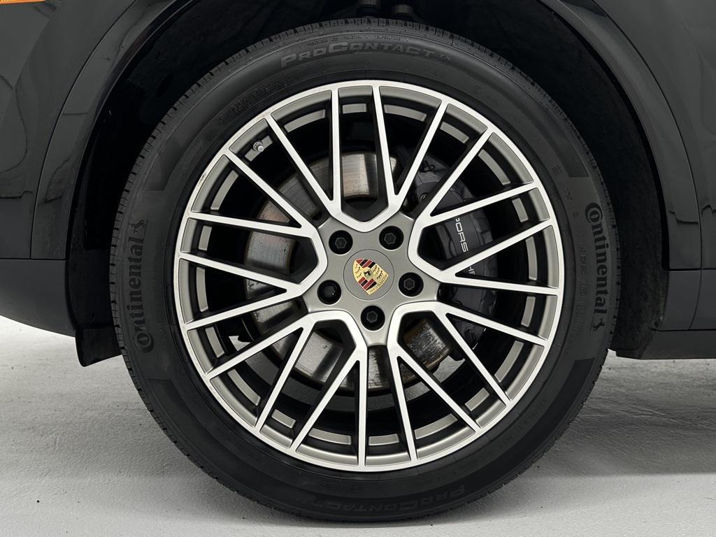 used 2023 Porsche Cayenne car, priced at $68,897