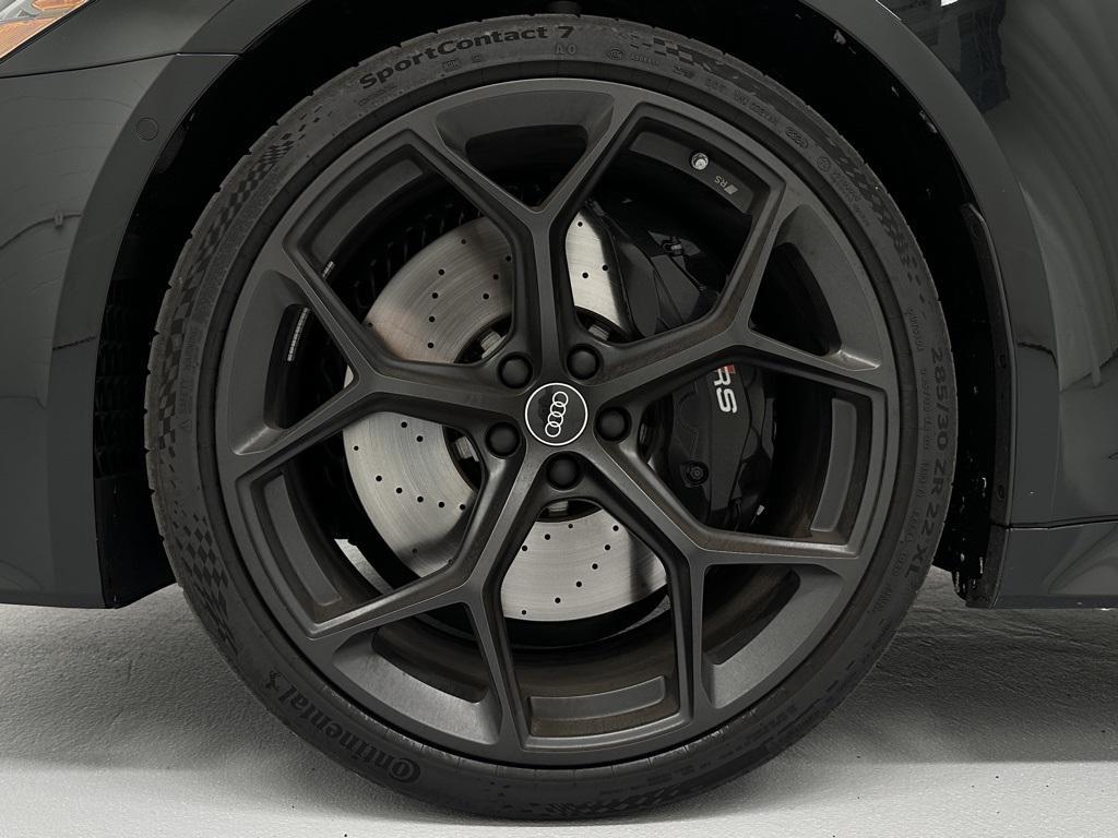 used 2025 Audi RS 6 Avant car, priced at $117,977
