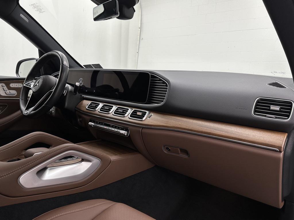 used 2025 Mercedes-Benz GLE 450 car, priced at $71,887