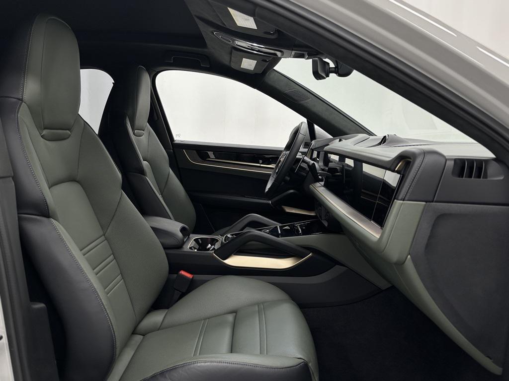 used 2025 Porsche Cayenne car, priced at $134,897