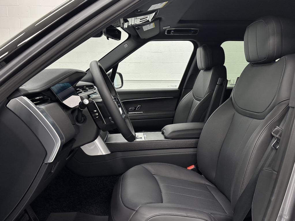 used 2025 Land Rover Range Rover car, priced at $113,999