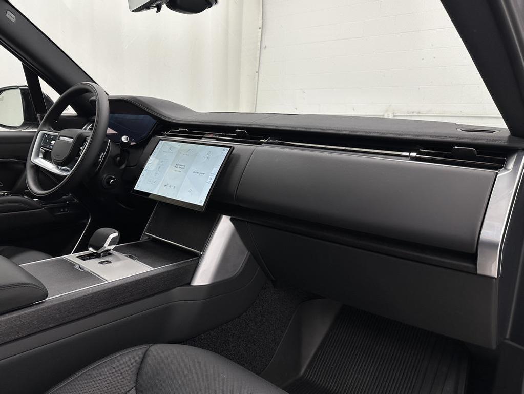 used 2025 Land Rover Range Rover car, priced at $113,999