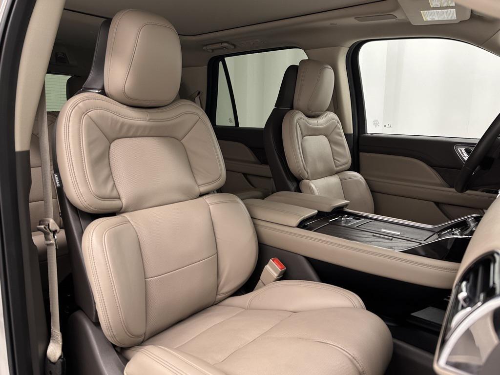 used 2024 Lincoln Navigator car, priced at $72,999