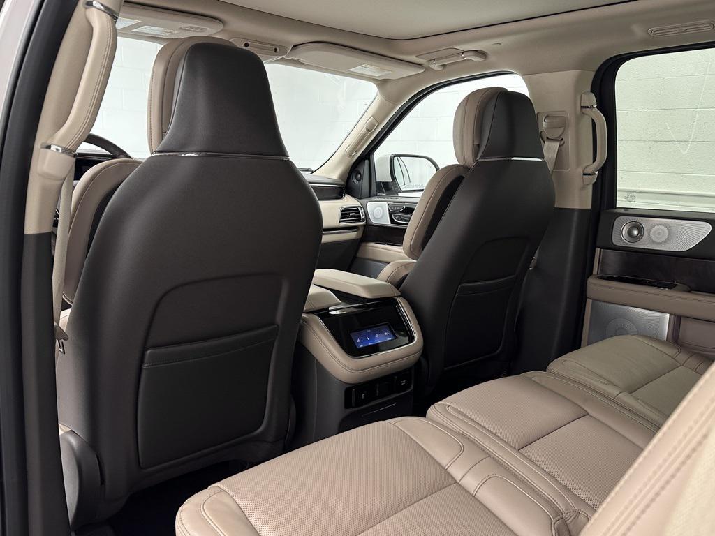 used 2024 Lincoln Navigator car, priced at $72,999