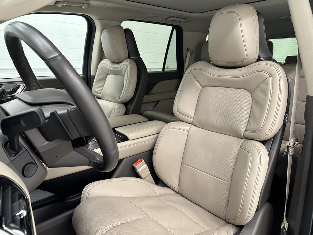 used 2024 Lincoln Navigator car, priced at $72,999