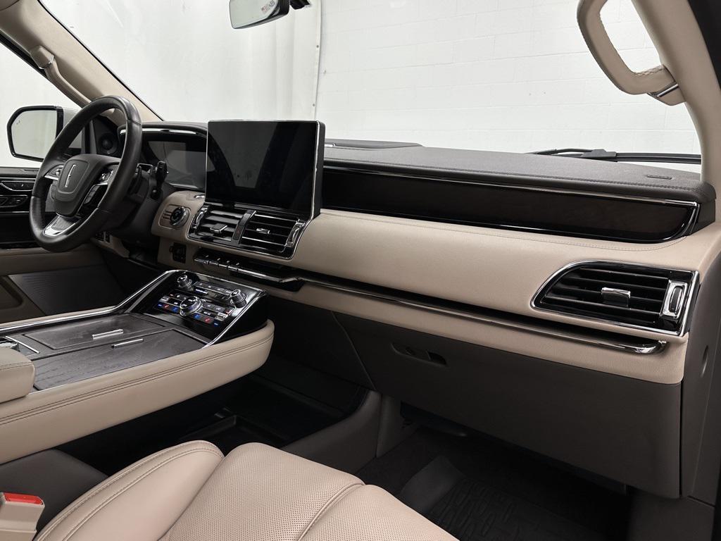 used 2024 Lincoln Navigator car, priced at $72,999