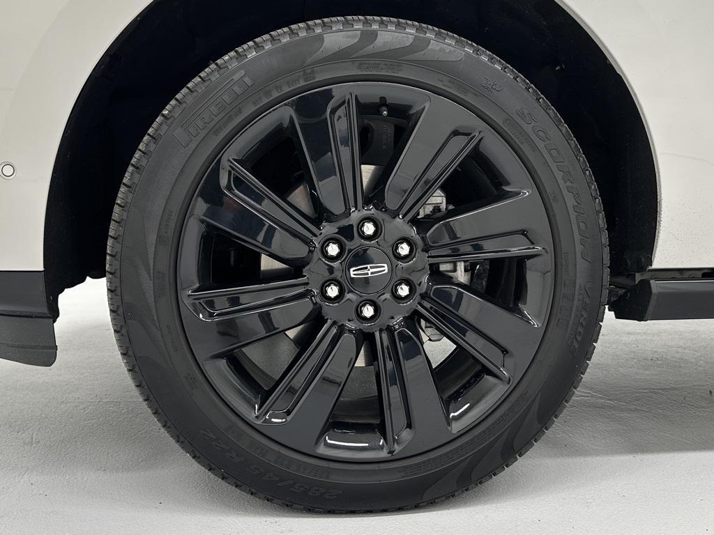 used 2024 Lincoln Navigator car, priced at $72,999