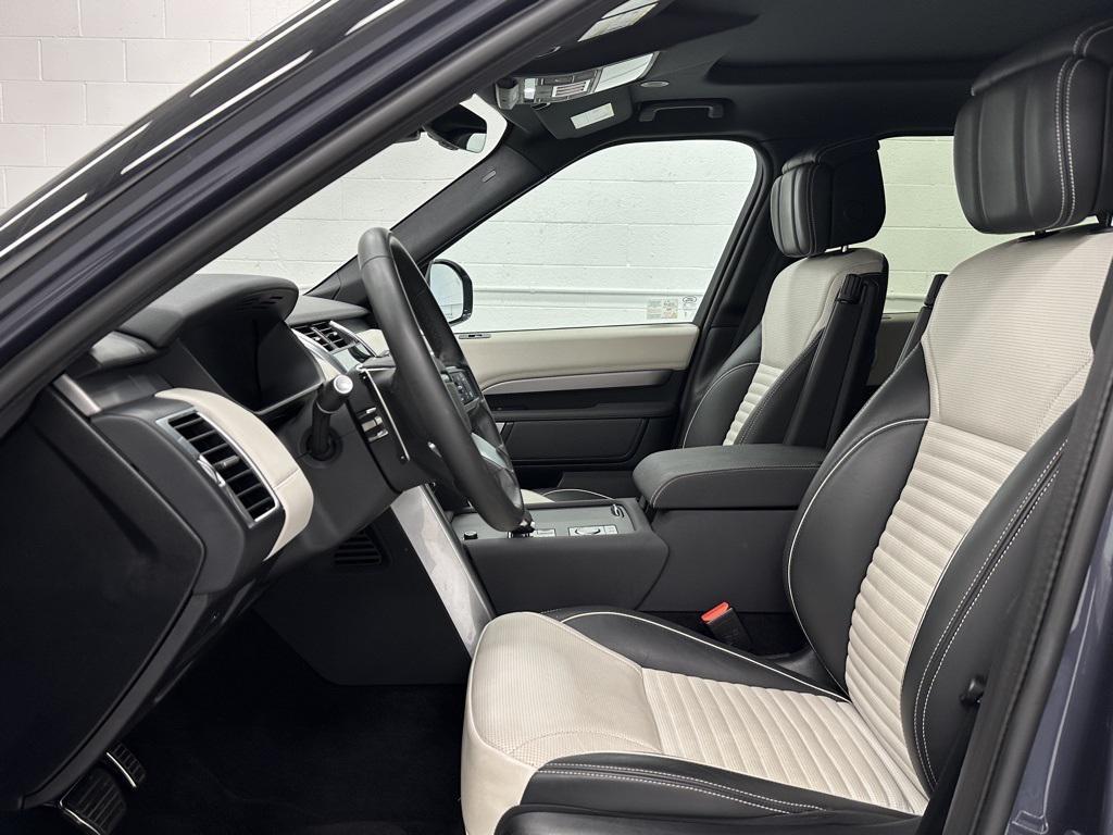 used 2024 Land Rover Discovery car, priced at $56,999