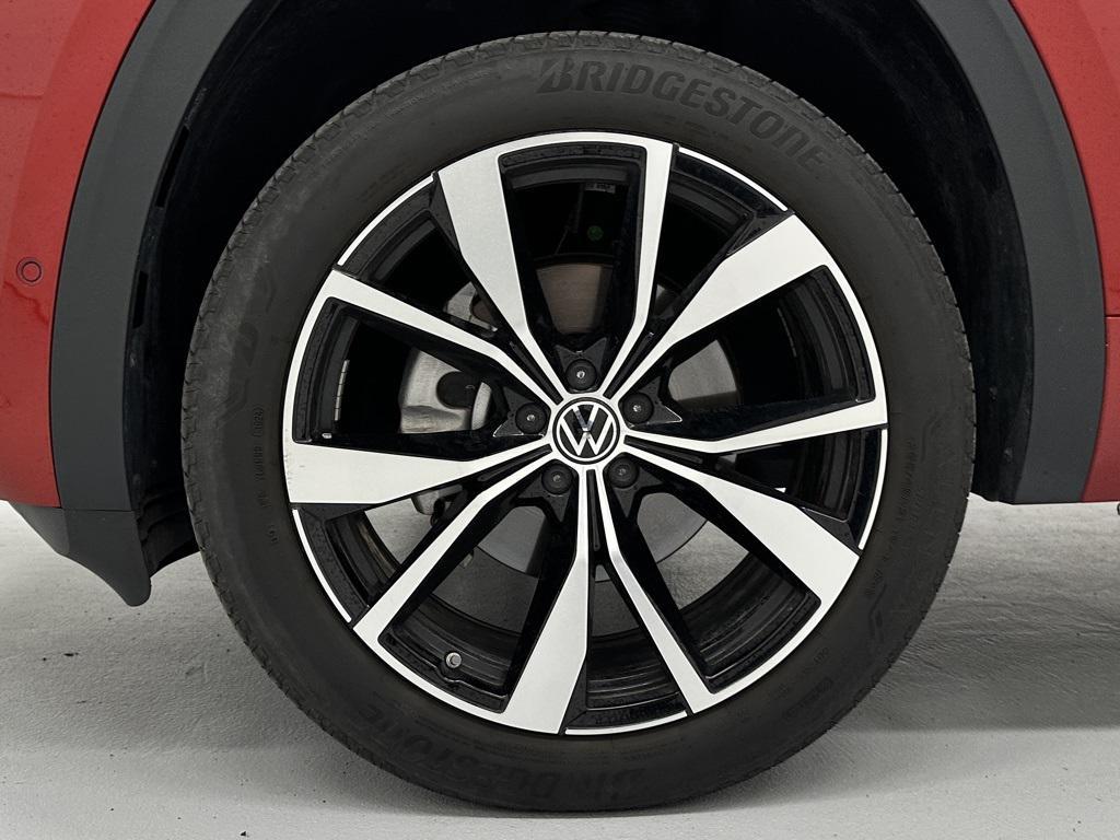 used 2024 Volkswagen Atlas car, priced at $39,999