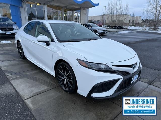 used 2023 Toyota Camry Hybrid car