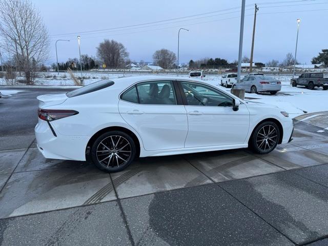 used 2023 Toyota Camry Hybrid car, priced at $28,844