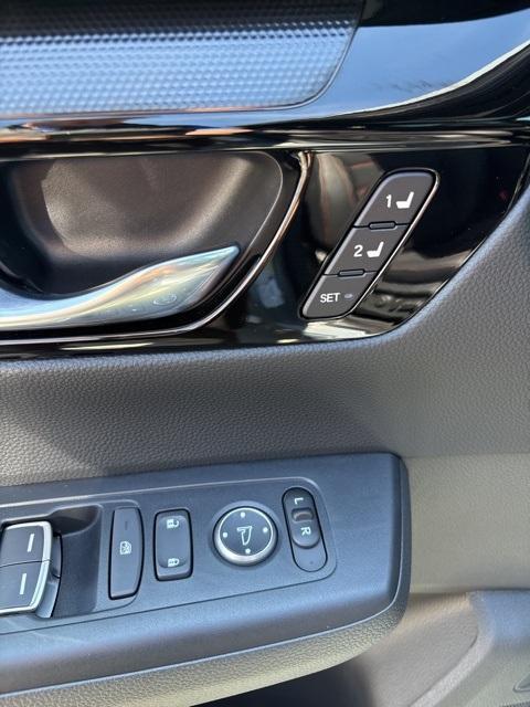 new 2025 Honda CR-V Hybrid car