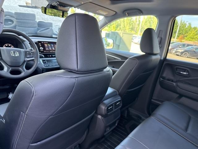 new 2025 Honda Ridgeline car, priced at $42,193