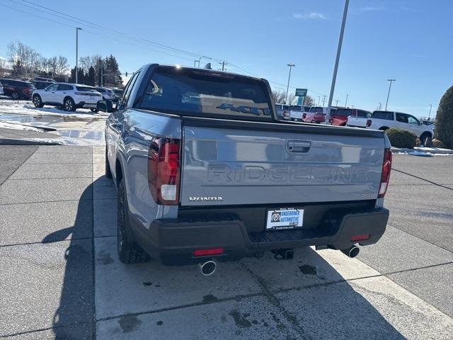 new 2025 Honda Ridgeline car, priced at $43,355