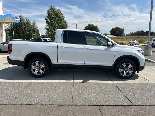 new 2024 Honda Ridgeline car, priced at $41,914