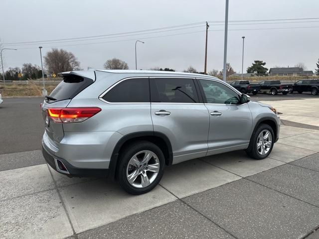 used 2017 Toyota Highlander car, priced at $24,911