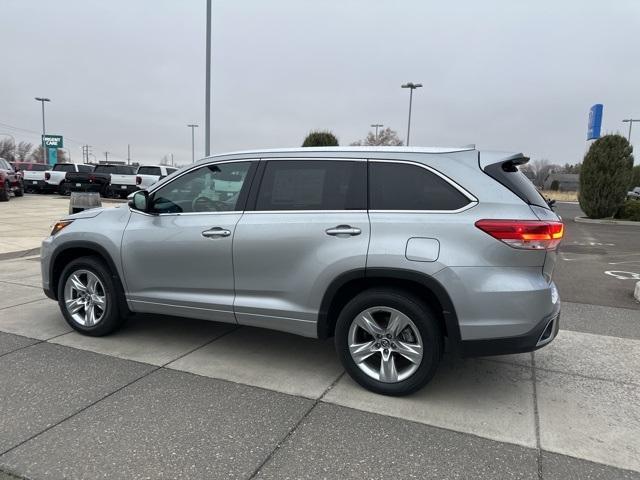 used 2017 Toyota Highlander car, priced at $24,911