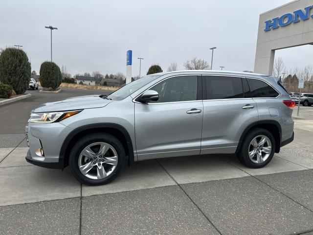 used 2017 Toyota Highlander car, priced at $23,482