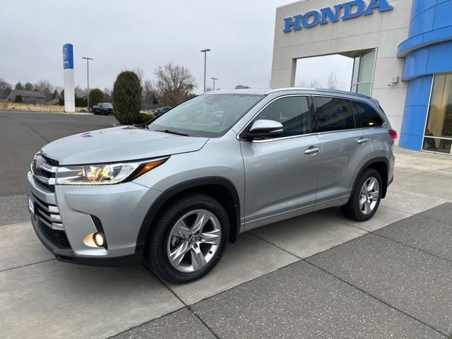 used 2017 Toyota Highlander car, priced at $23,482