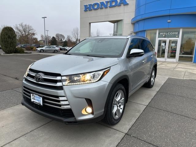 used 2017 Toyota Highlander car, priced at $23,482