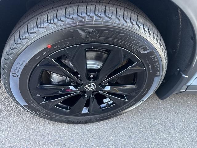 new 2026 Honda CR-V Hybrid car, priced at $43,122