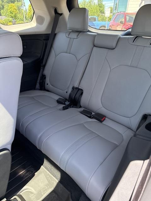 new 2025 Honda Pilot car, priced at $49,993