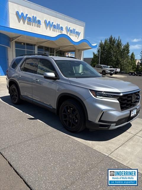 new 2025 Honda Pilot car, priced at $49,993