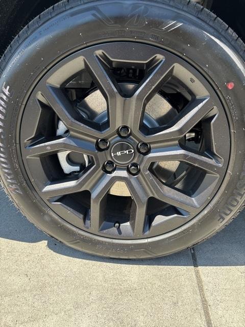 new 2025 Honda Pilot car, priced at $49,993