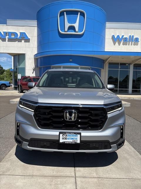 new 2025 Honda Pilot car, priced at $49,993