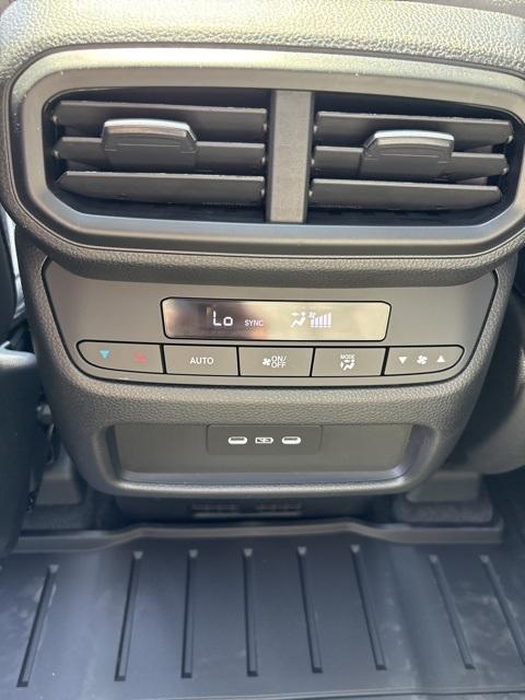 new 2025 Honda Pilot car, priced at $49,993