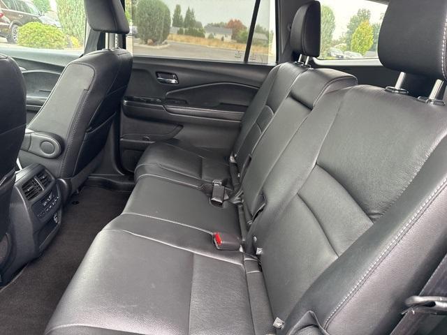 used 2022 Honda Pilot car, priced at $31,957