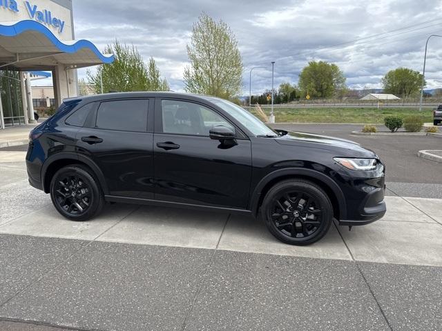 new 2025 Honda HR-V car, priced at $29,942
