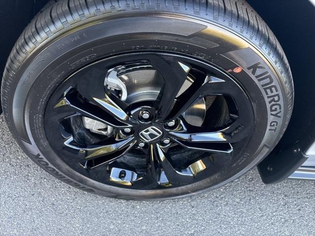new 2025 Honda Accord car, priced at $31,152