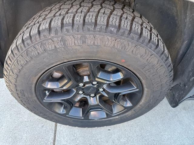 used 2019 Jeep Cherokee car, priced at $18,715
