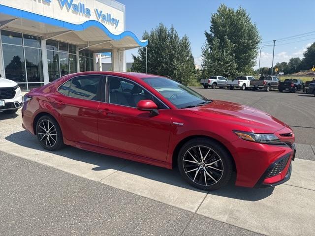 used 2021 Toyota Camry Hybrid car, priced at $22,990