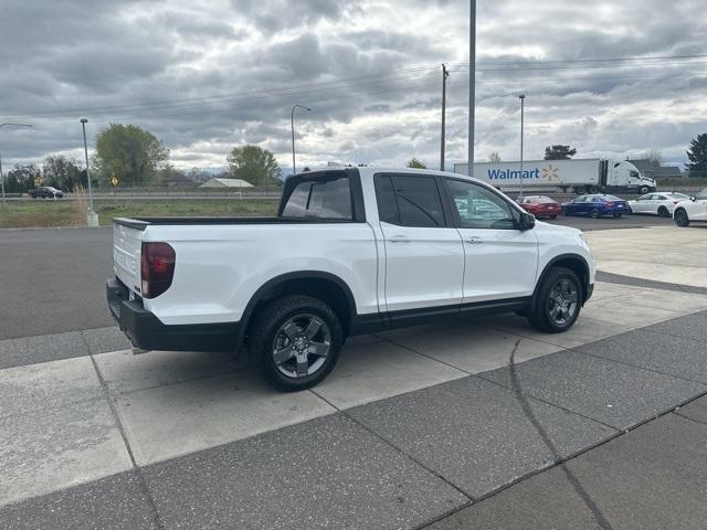 new 2024 Honda Ridgeline car, priced at $43,950