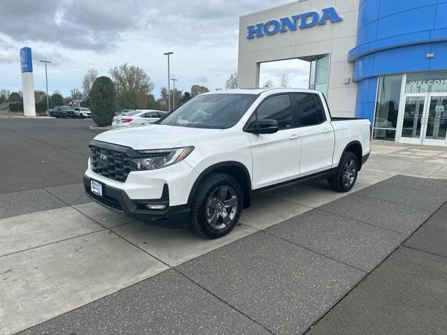 new 2024 Honda Ridgeline car, priced at $43,950