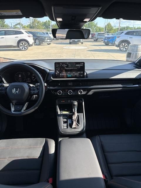 new 2025 Honda CR-V Hybrid car