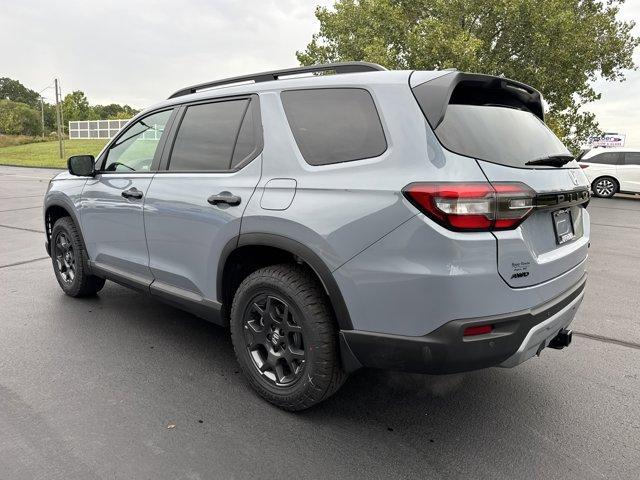new 2025 Honda Pilot car, priced at $51,655