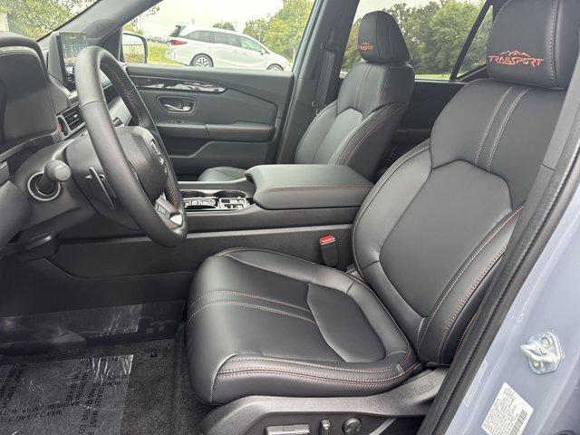 new 2025 Honda Pilot car, priced at $51,655