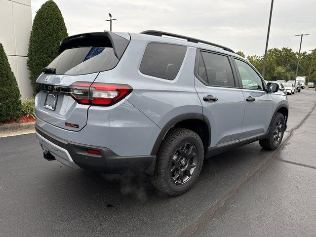 new 2025 Honda Pilot car, priced at $51,655