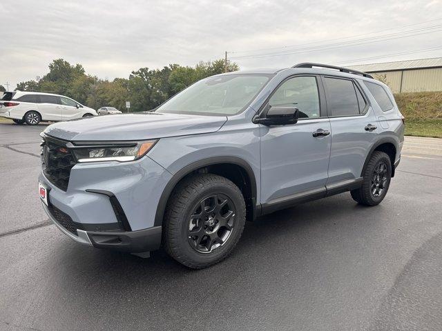 new 2025 Honda Pilot car, priced at $51,655